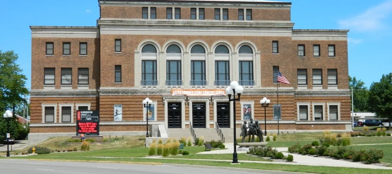 Photo of a historic building in Bloomington Illinois